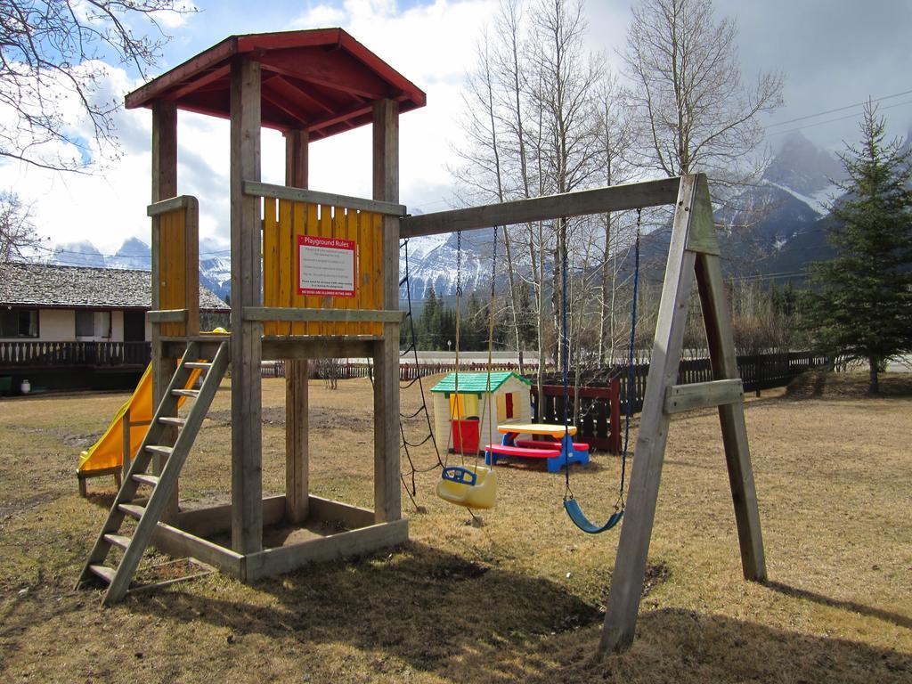 The Gateway Inn Canmore Ngoại thất bức ảnh